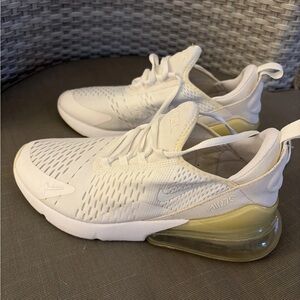 Nike Air Max 270 Youth Size 6.5 Running Shoes White